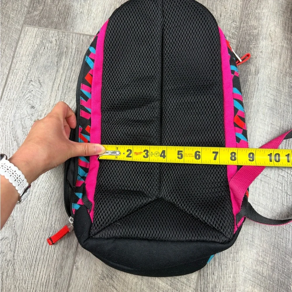 Chaco‎ Raglands Pink/Black Print Sling Bag